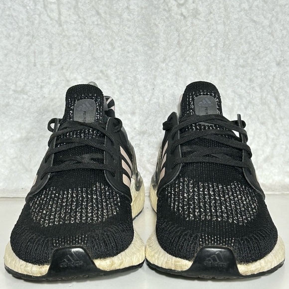 Adidas Womens Black Grey Ultra Boost 20 Running Athletic Sneakers Shoes SZ US 7 - Picture 3 of 11